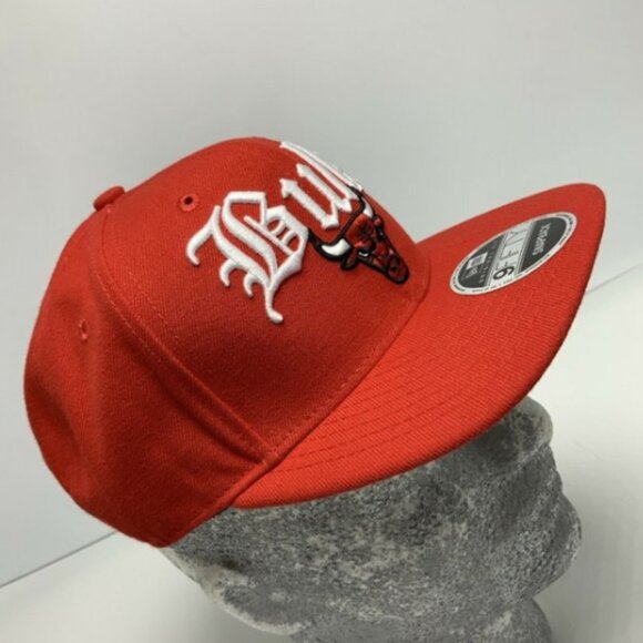 Men's New Era Cap Red | White Chicago Bulls 9FIFTY NBA LIMITED EDITION NWT - Picture 3 of 5